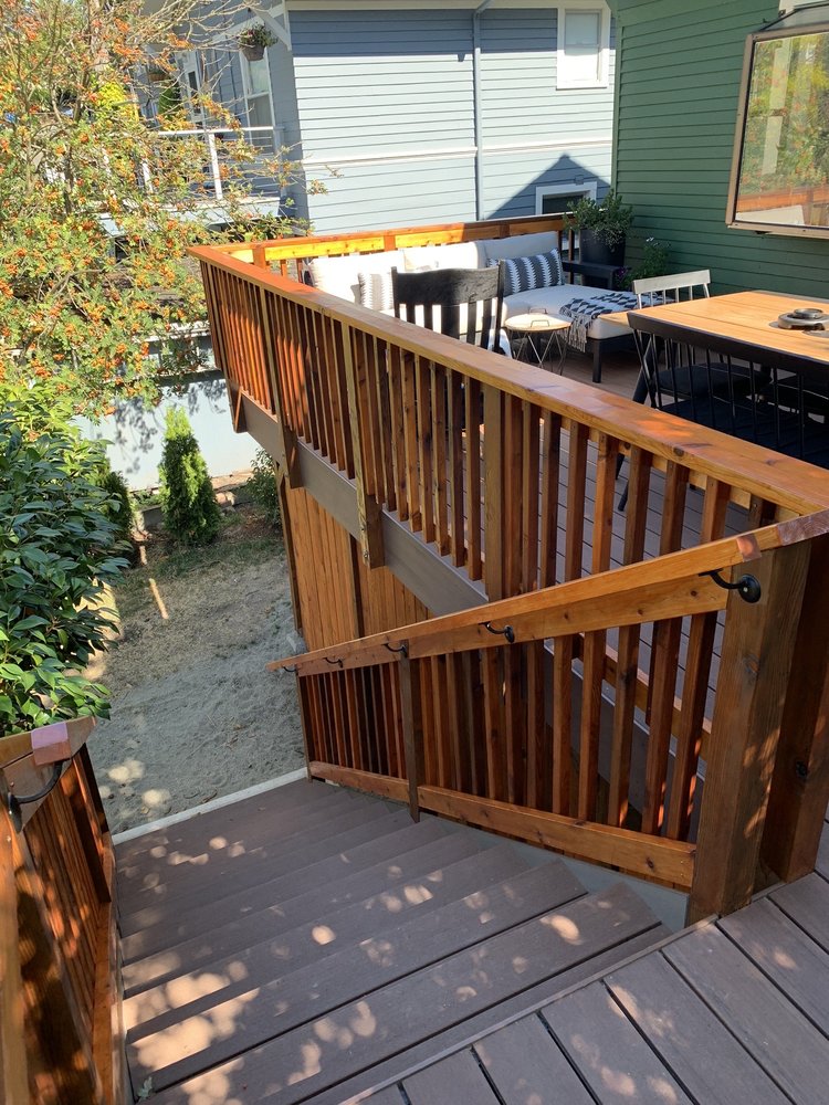 Rooftop Deck Builder in Seattle