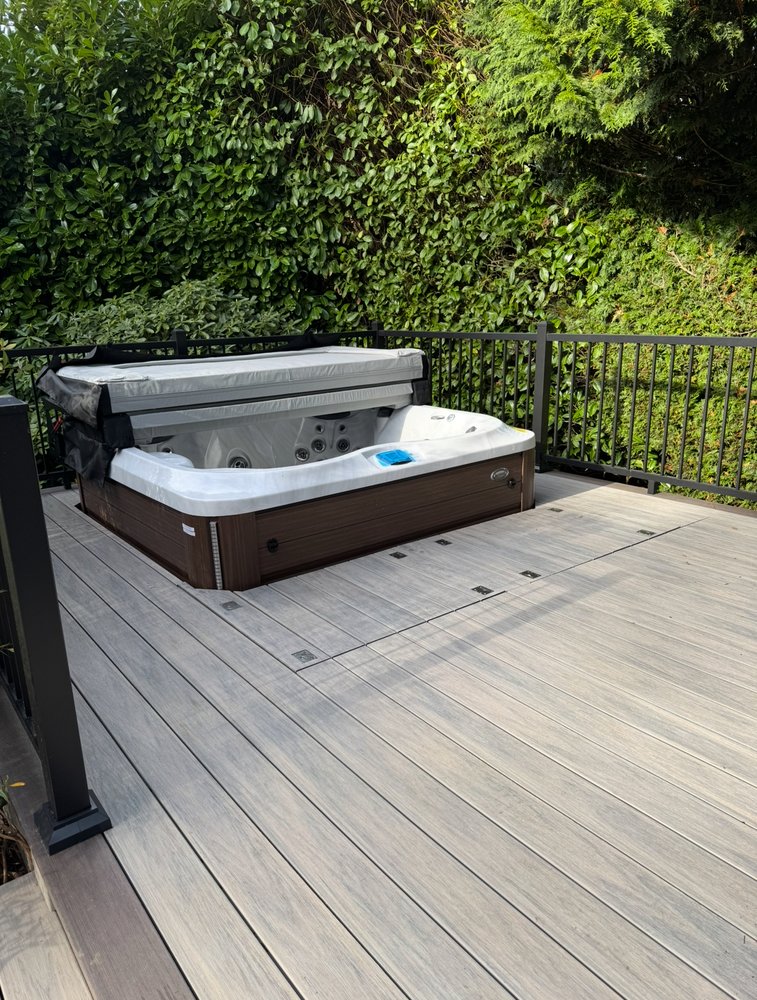 Trex Deck Installer in Seattle